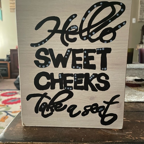 Decorative Bathroom Sign with Black Text - Picture 1 of 5